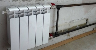 Установка биметаллических радиаторов отопления в квартире в Новошахтинске - от 2110 руб.